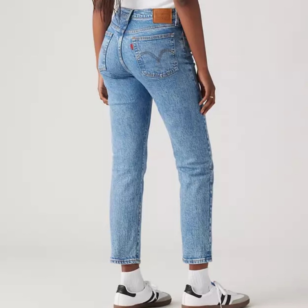 Levi's Women's Blue Straight Jeans
